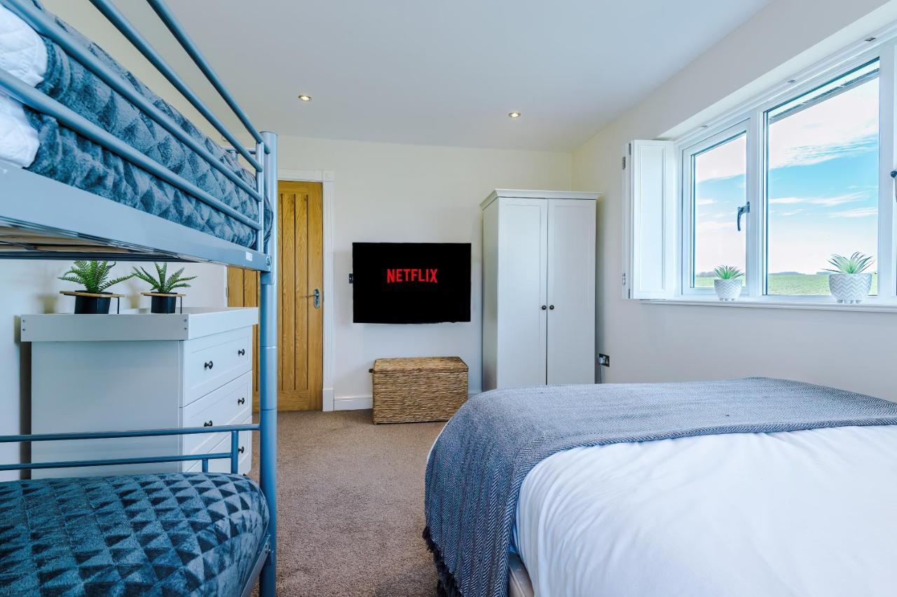 "Woodlands" By Greenstay Serviced Accommodation - Luxury 3 Bed Cottage In North Wales With Stunning Countryside Views & Parking - Close To Glan Clwyd Hospital - The Perfect Choice For Contractors, Business Travellers, Families And Groups Bodelwyddan Exteriér fotografie