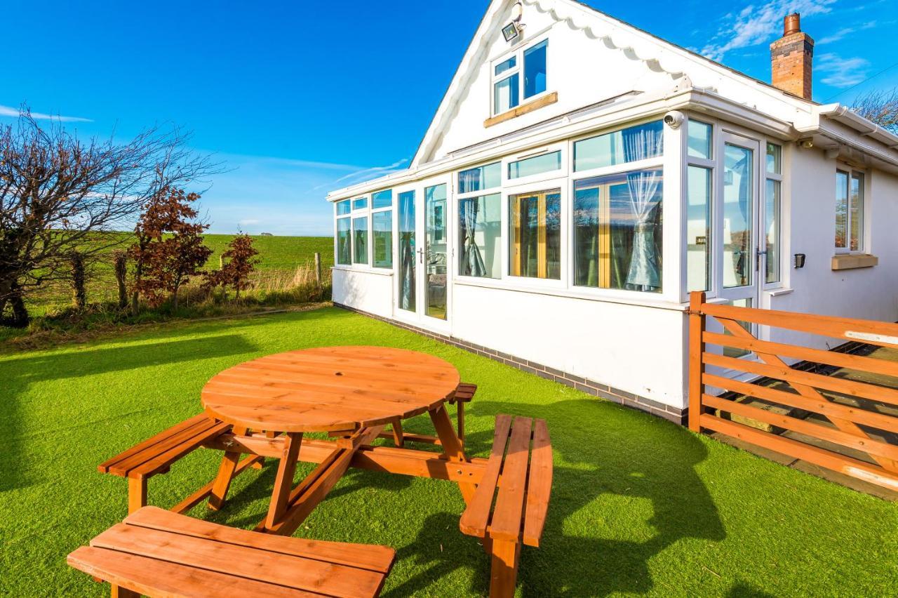 "Woodlands" By Greenstay Serviced Accommodation - Luxury 3 Bed Cottage In North Wales With Stunning Countryside Views & Parking - Close To Glan Clwyd Hospital - The Perfect Choice For Contractors, Business Travellers, Families And Groups Bodelwyddan Exteriér fotografie